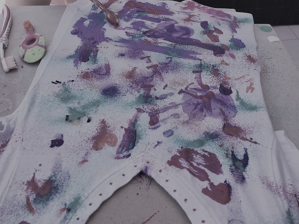 לצייר עם הילדים על חולצות